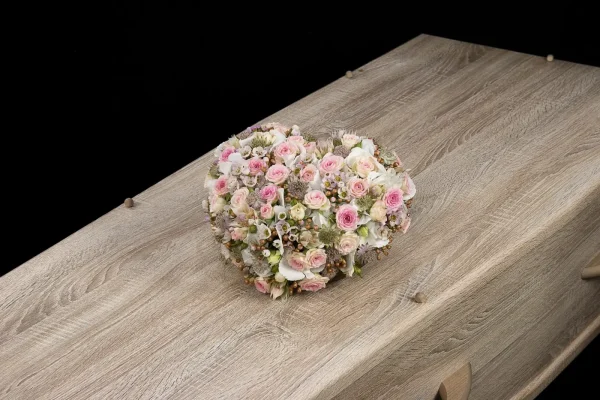 Rouwboeket Love of the Heart van Bloei bloemen